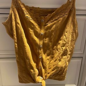 Mudd Crop Top Size Medium